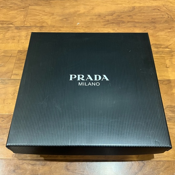 Prada high-top sneakers - Picture 4 of 5